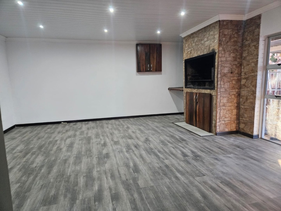 To Let 3 Bedroom Property for Rent in Fichardt Park Free State